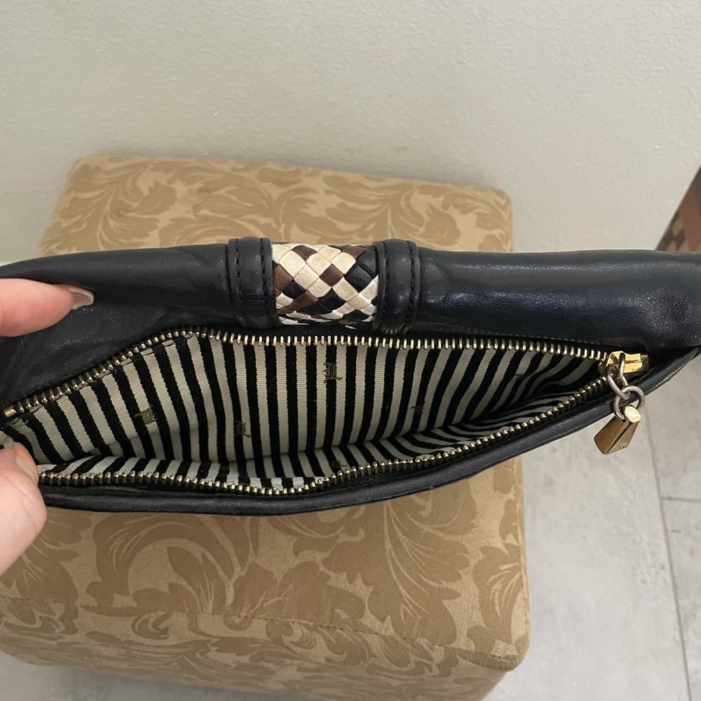 ๐ L.A.M.B. Clutch - Picture 5 of 11